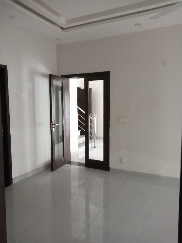 10 MARLA UPPER PORTION FOR RENT 0