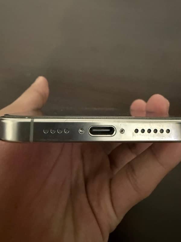 iphone 16 Pro Max 1TB non PTA 1