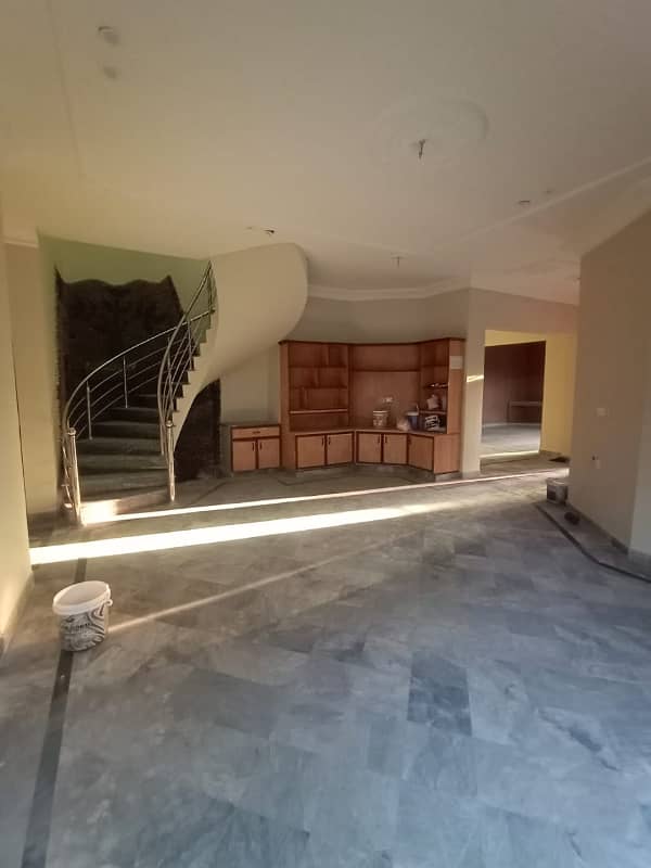 1 Kanal Independent House For Rent 7