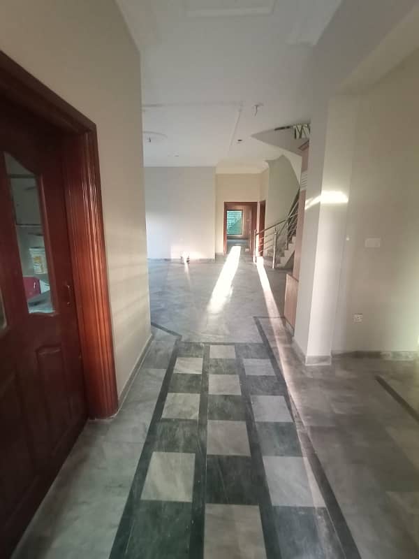 1 Kanal Independent House For Rent 8