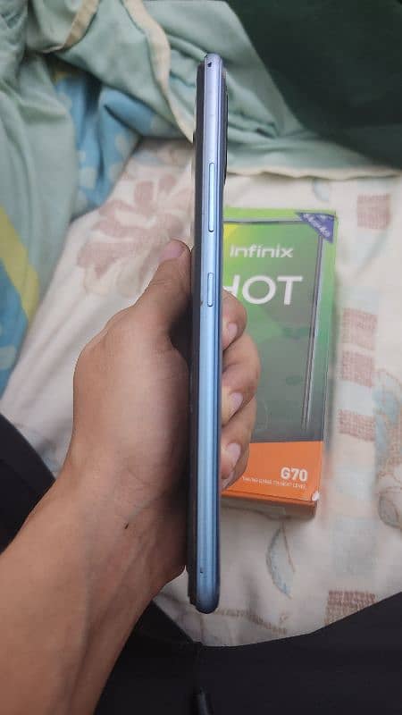 Infinix Hot 10 - Moon Light Jade 1