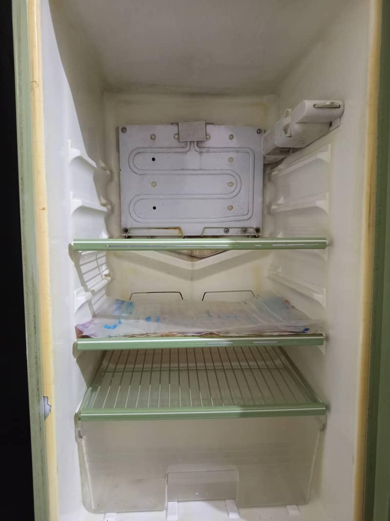 Dawlance Refrigerator 4