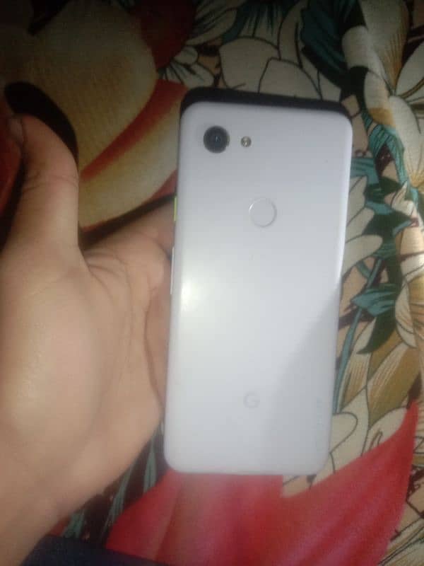 Urgent Sale pixel 3a (read) 5