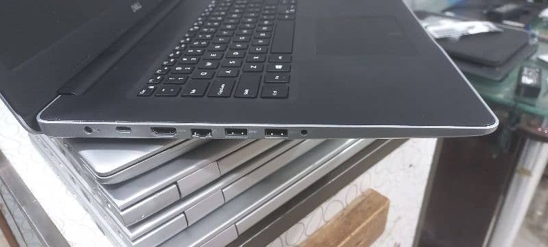 GAMING LAPTOP 5