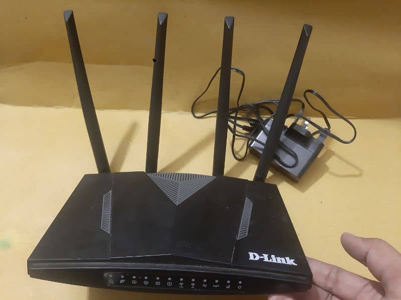 D-Link DWR-M960 4G. 5G LTE Wi-Fi Router. 1