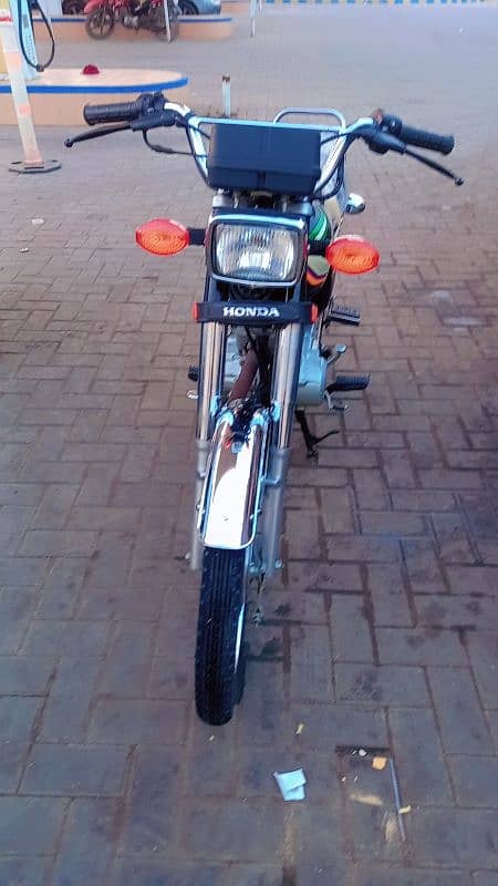 Honda CG-125 is available for sale in very excellent condition 10x10. 6