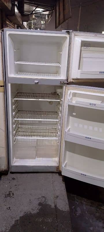 haire refrigerator medium size 1