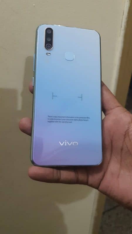 vivo y17 (8/256) home used phone lush condition 0