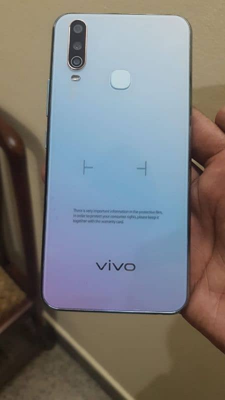 vivo y17 (8/256) home used phone lush condition 1