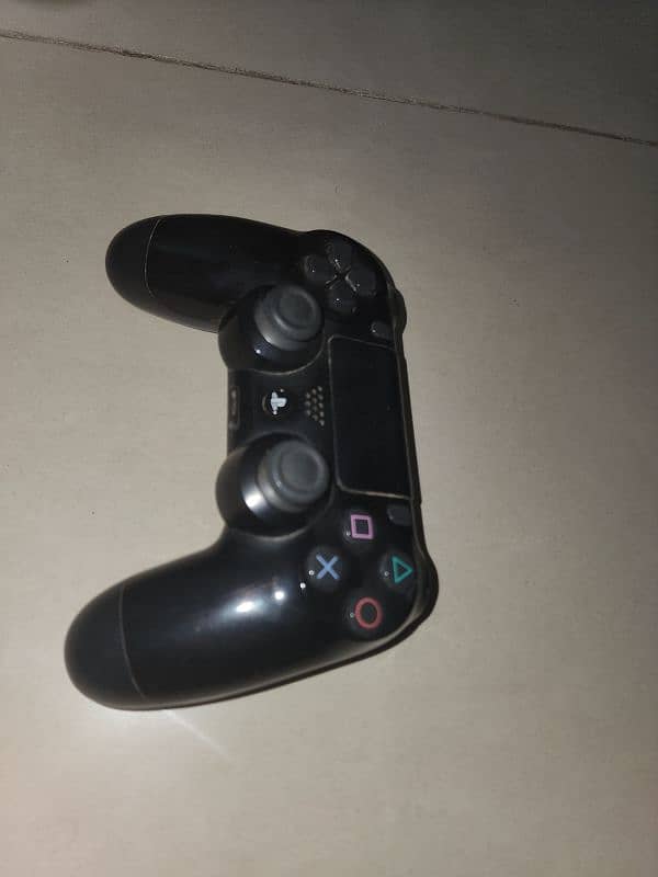 New, original ps4 controller 2