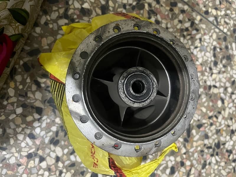 Honda CG125 Genuine Rear Hub All Okay 5