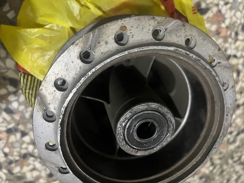 Honda CG125 Genuine Rear Hub All Okay 7