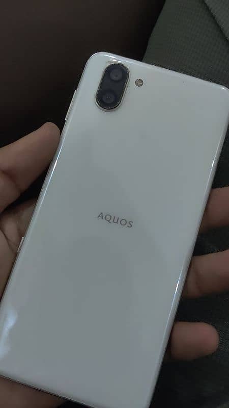 urgent sale Aqous R3 NON PTA 4