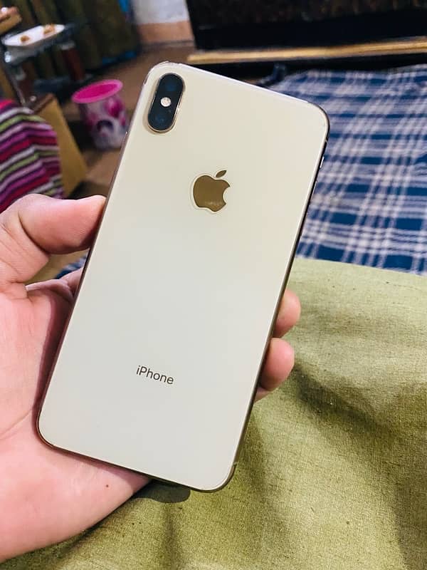 iphone xs max 1