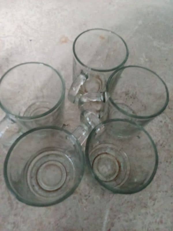 DINNER SET (GLASS) EXCELLENT CONDITION 9