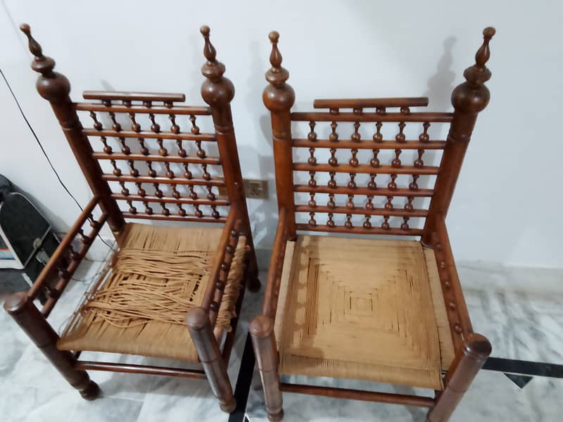 2 Sindhi Chairs 0