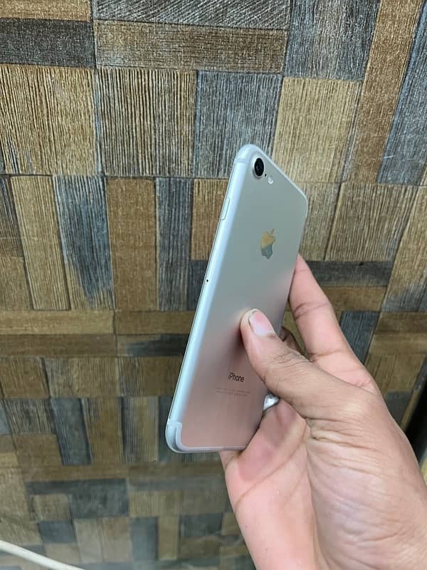 iphone 7 128gb pta approved 5