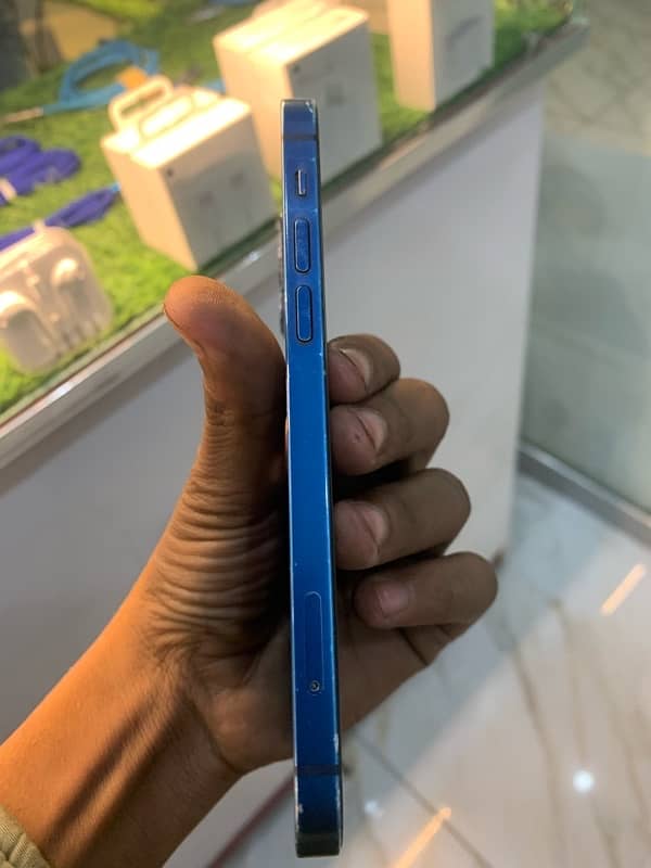 I phone 12 64 GB factory unlock condition thori raf Han 0