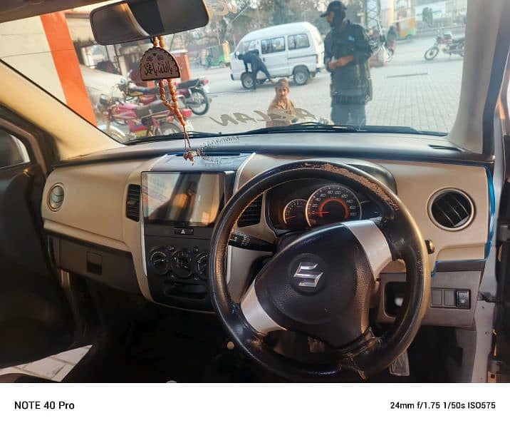 Suzuki Wagon R 2015 5