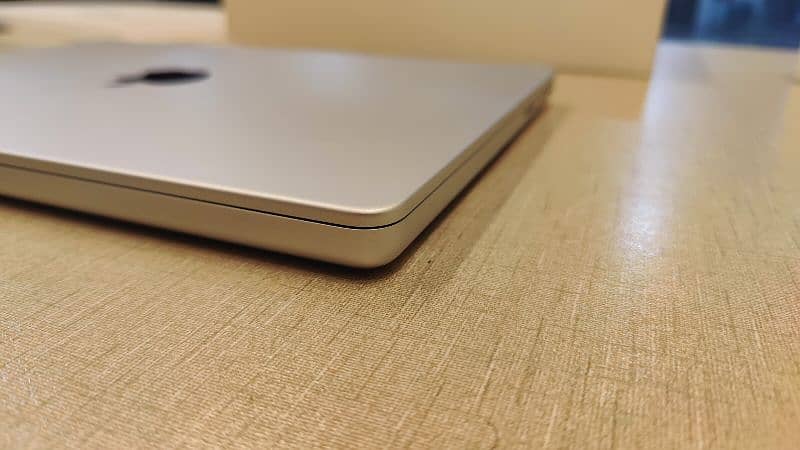 MacBook Pro M1 2021 14 inch 4