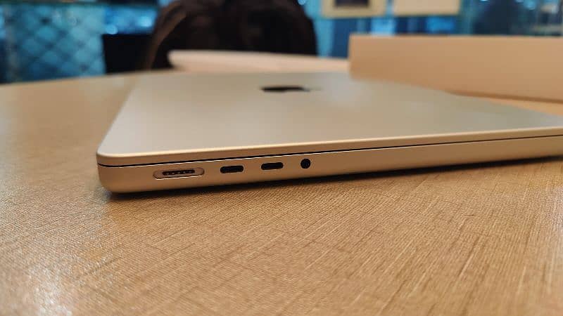 MacBook Pro M1 2021 14 inch 6