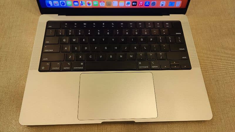 MacBook Pro M1 2021 14 inch 7