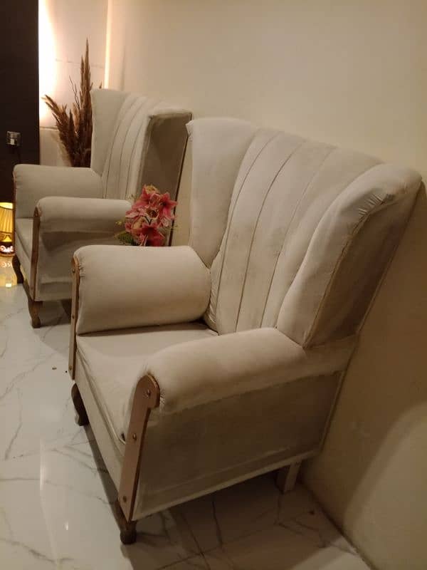 Elegant Mellon White Royal Sofa Chairs 2