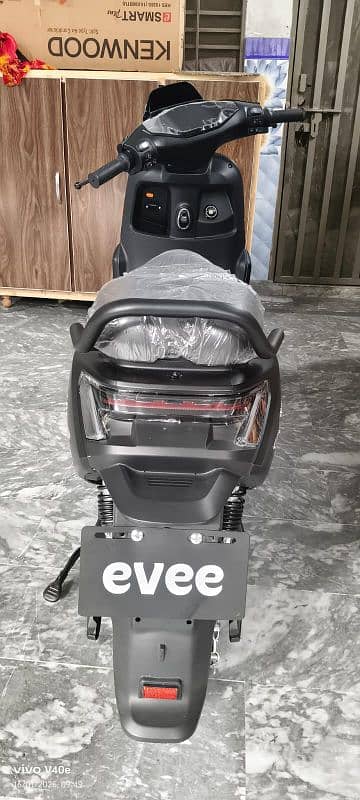 Evee Electric Scooter 3