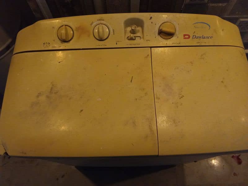 Dawlance washing machine with dryer 1