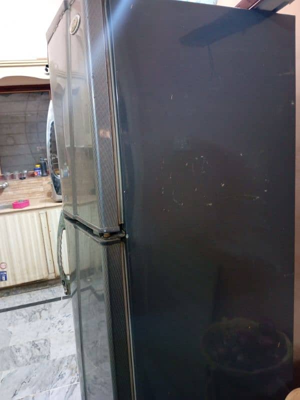 Waves Refrigerator for Sale 3