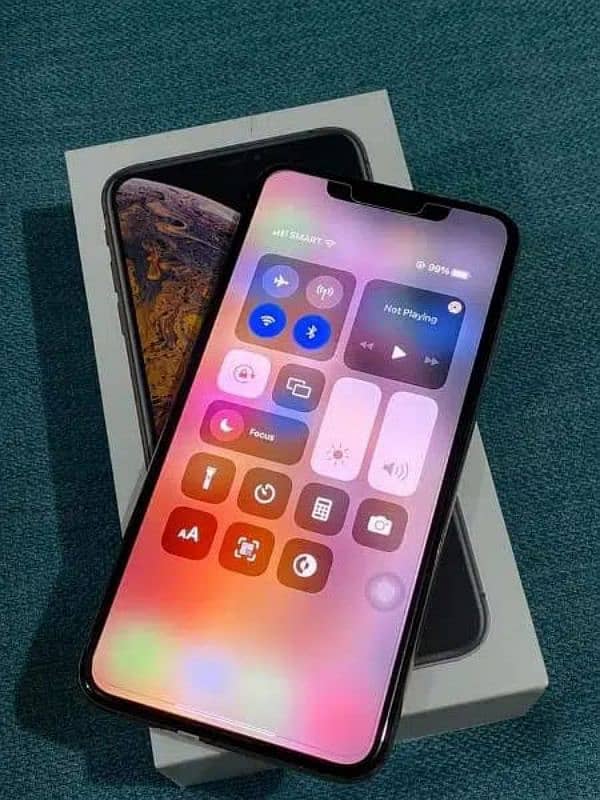 apple iPhone xs max double sim pta approved 512 GB water proof 10 by10 1