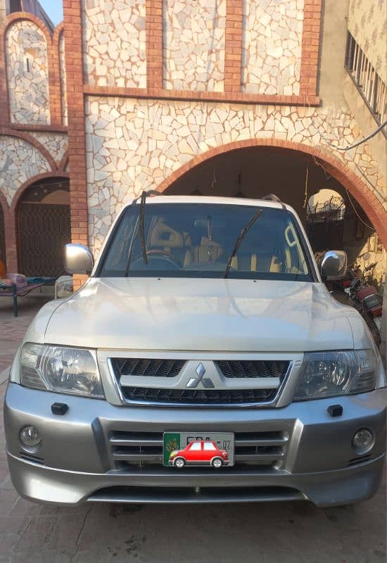 Mitsubishi Pajero GLS 2005 3