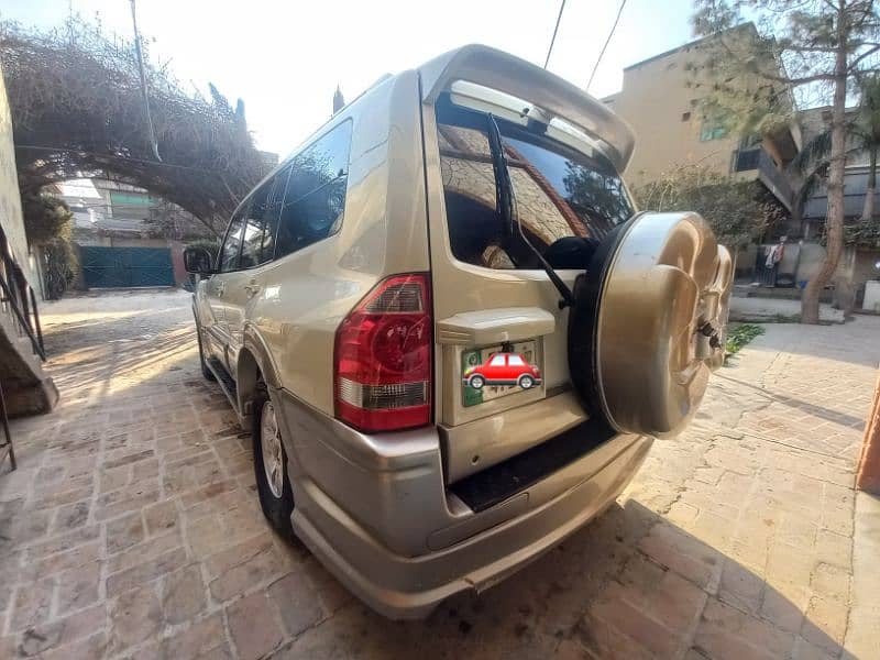 Mitsubishi Pajero GLS 2005 6