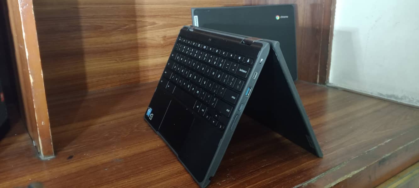 Lenovo 500e Cromebook Like New 0