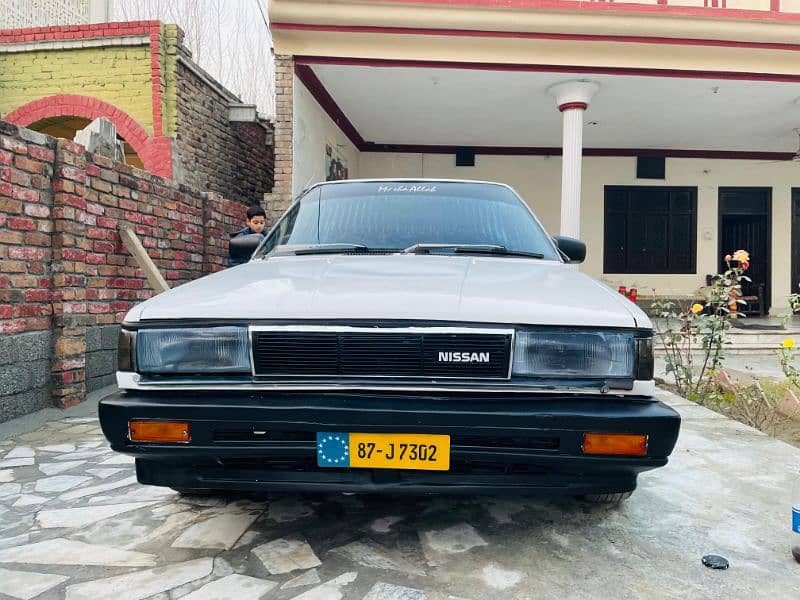 Nissan Sunny 1987 3