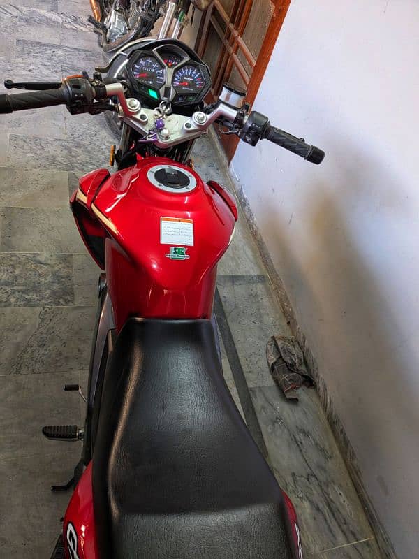 Suzuki gixer gsx 125cc 3