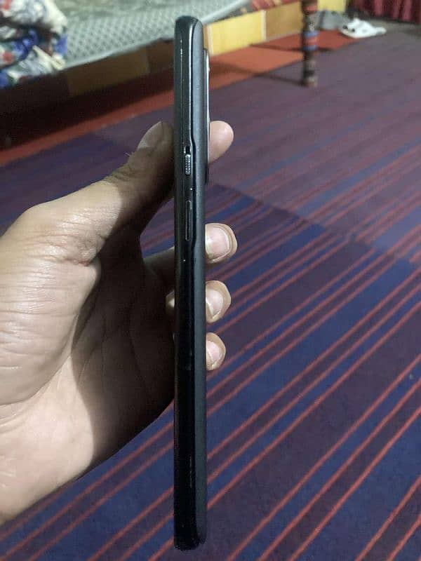 one plus 9pro 12/256 GB  pta  approved panl me line ha jo dark mood 1