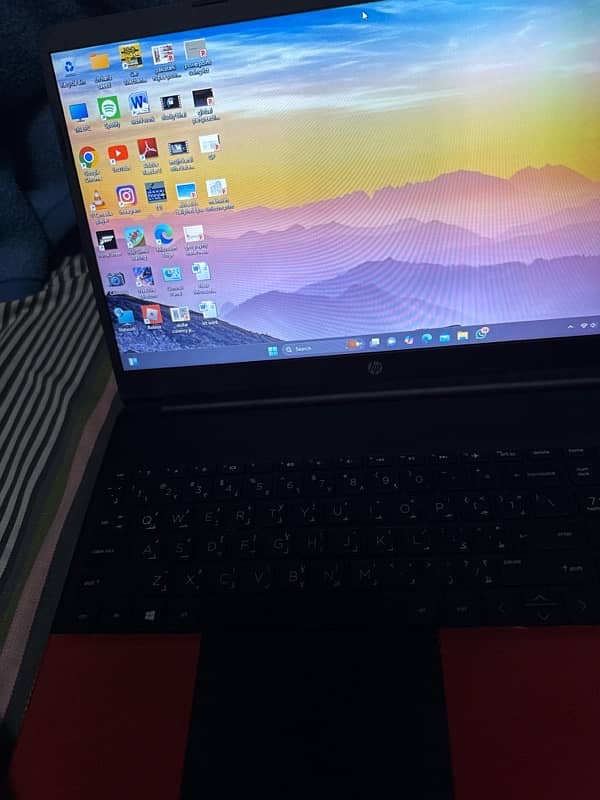 hp core i3 laptop 0