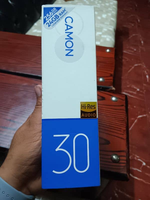 Tecno Camon 30 12GB+12GB/256GB 3