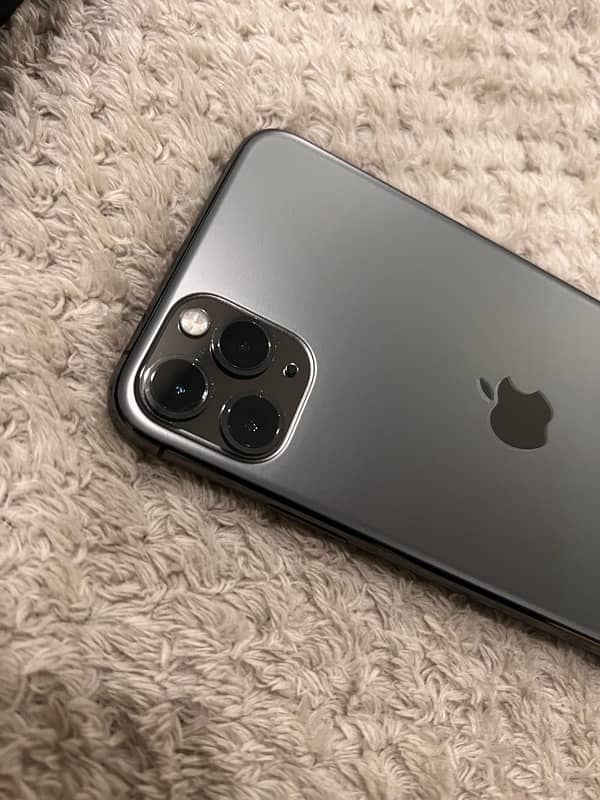 iPhone 11 Pro Max - 64gb - PTA approved (Dual) 2