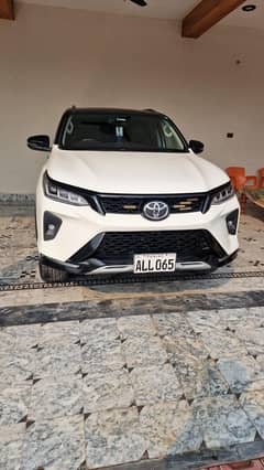 Toyota Fortuner V 2022 uplift in Legender