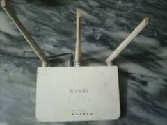 Tenda triple entena wifi router, with adapter