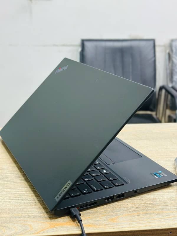 lenovo T14s i5 11th gen 1