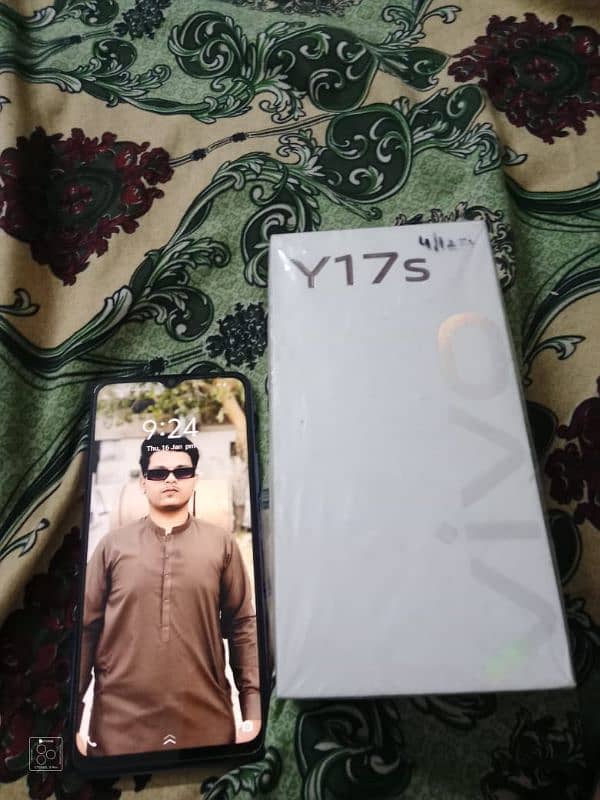 vivo y17S 4+4 128gb single hand use dual SIM approved h 1