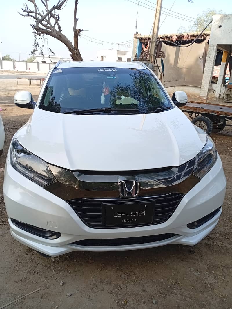 Honda vezel urgent for sale contact number 03338551243 5