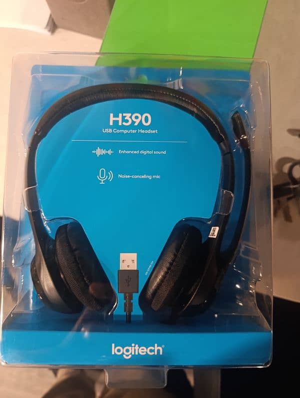 Logitech H390 USB Headphone 0