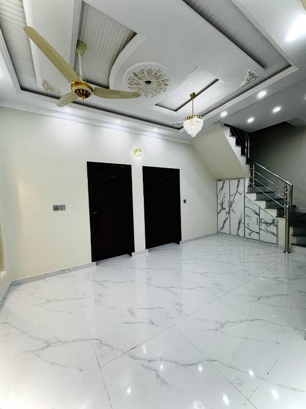 5 Marla Stunning House available for sale in SJ Garden Lahore 1