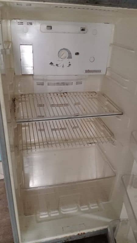 Refrigerator 1