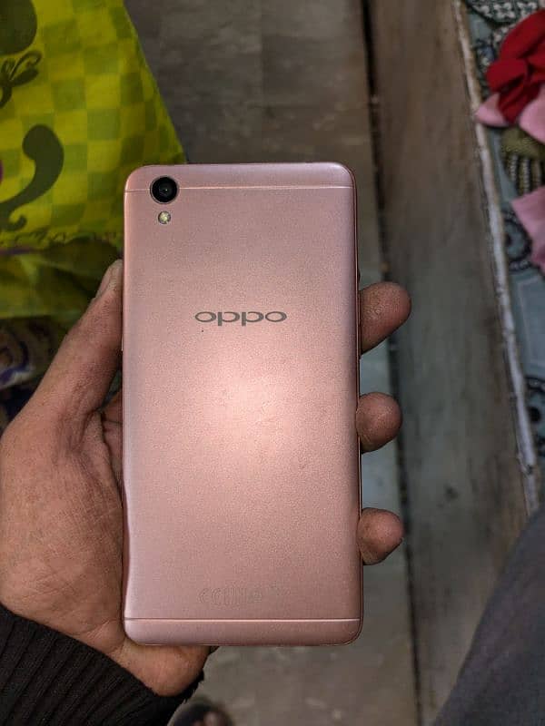 selling oppo A37 in good condition 1