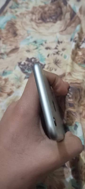 I phone 6 details KY liya description Dakh ho Bhai Bhai 3